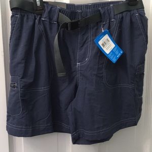 Columbia NWT Omni-Shade Sandy River Cargo Shorts M